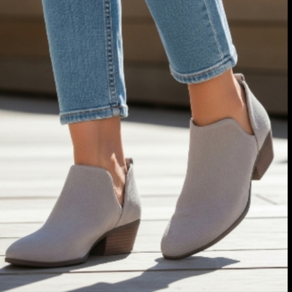 Joie Shoes - JOIE Rowen Low Heel Soft Suede Ankle Boots Taupe Size 9.5